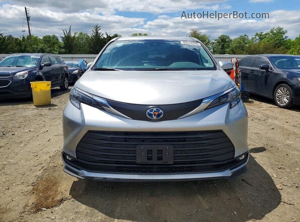 2025 TOYOTA SIENNA XLE 8-PASSENGER