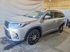 2018 Toyota Highlander Se Silver vin: 5TDJZRFH6JS495086