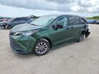 2021 Toyota Sienna Le Зеленый vin: 5TDKRKECXMS001401