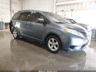 2017 Toyota Sienna Le 8 Passenger Blue vin: 5TDKZ3DC1HS814493