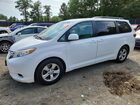 2017 Toyota Sienna Le White vin: 5TDKZ3DC1HS867971