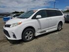 2019 Toyota Sienna Le White vin: 5TDKZ3DC2KS013160
