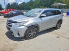 2018 Toyota Highlander Xle Silver vin: 5TDKZRFH1JS260809