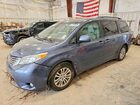 2017 Toyota Sienna Xle 8-passenger Blue vin: 5TDYZ3DC4HS809525
