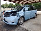 2017 Toyota Sienna Xle 8-passenger Blue vin: 5TDYZ3DCXHS871186