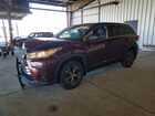 2018 Toyota Highlander Le Burgundy vin: 5TDZARFH0JS035349