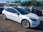 2022 Tesla Model 3 Long Range Dual Motor All-wheel Drive White vin: 5YJ3E1EB0NF367326