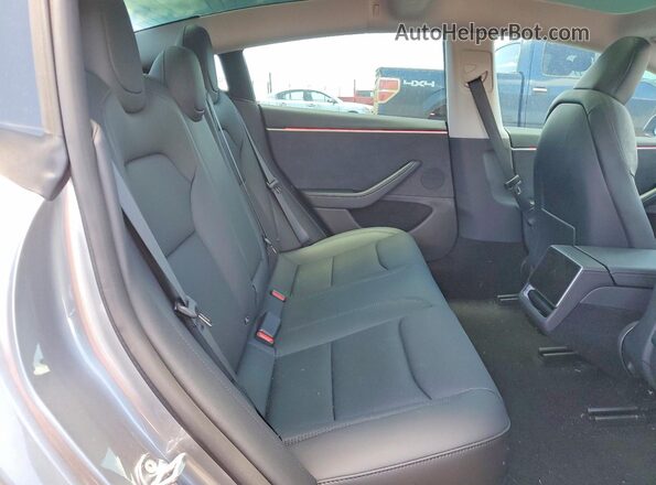 5YJ3E1EB0SF996757 2025 TESLA MODEL Серебряный Вид задних сидений