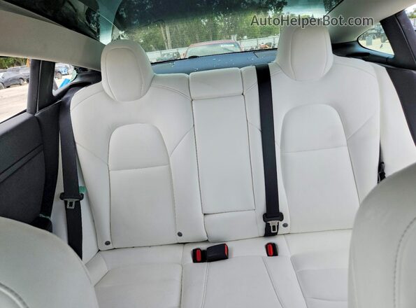 5YJ3E1EB9NF231244 2022 TESLA MODEL White უკანა სავარძლების ხედი