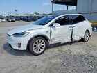 2020 Tesla Model X White vin: 5YJXCBE22LF237588