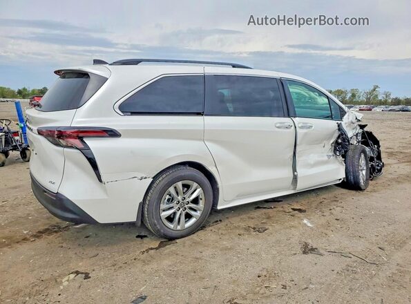 2026 TOYOTA SIENNA XLE 7 PASSENGER