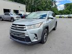 2017 Toyota Highlander Le Plus Серебряный vin: 5TDBZRFH9HS367178