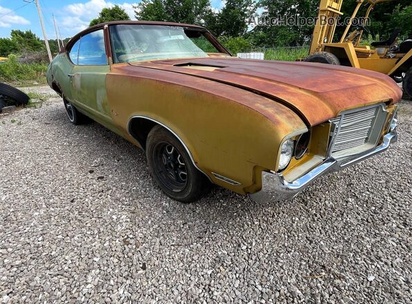 1971 OLDSMOBILE CUTLASS 2 DOOR COUPE