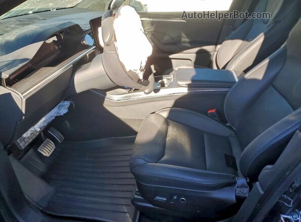 7SAXCBE60RF438677 2024 TESLA X Charcoal Вид салону спереду