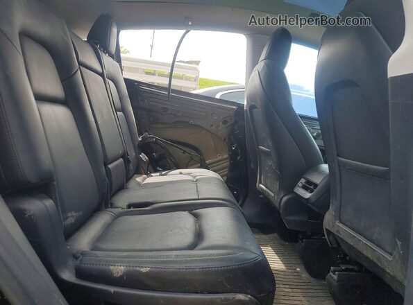 7SAYGAEE2NF519751 2022 TESLA MODEL Black უკანა სალონის ხედი
