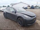 2025 Tesla Model Y Long Range Dual Motor All-wheel Drive Black vin: 7SAYGAEE2SF288796