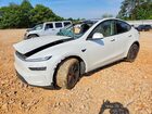 2026 Tesla Model Y White vin: 7SAYGDED1TA431518