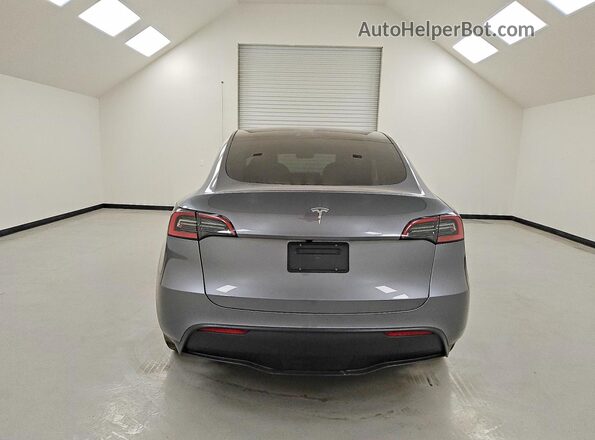 7SAYGDED4RF200253 2024 TESLA MODEL Gray Հետևի տեսք