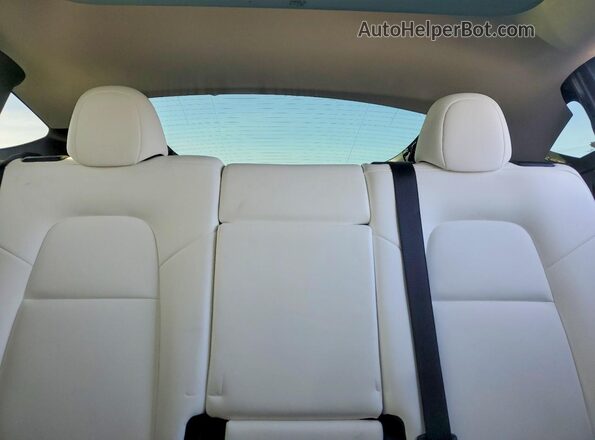 7SAYGDED4SA377758 2025 TESLA MODEL Charcoal Vista de los asientos traseros