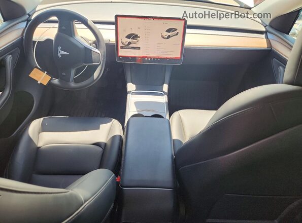 7SAYGDED6RF118878 2024 TESLA MODEL White Dashboard view