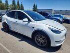 2024 Tesla Model Y White vin: 7SAYGDED6RF118878