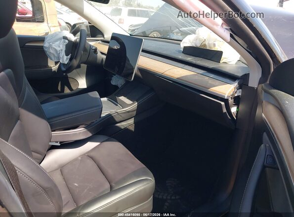 2024 TESLA MODEL Y LONG RANGE SINGLE MOTOR REAR-WHEEL DRIVE/RWD