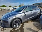 2026 Tesla Model Y Серый vin: 7SAYGDEDXTF549523