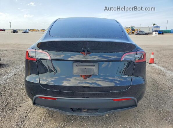 7SAYGDEE4RA294317 2024 TESLA MODEL Черный Вид сзади