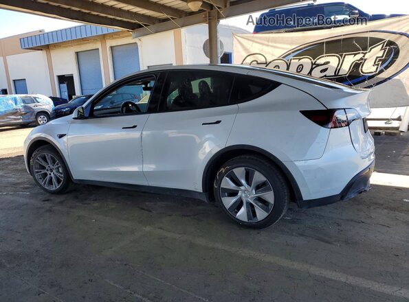 7SAYGDEE5PF637409 2023 TESLA MODEL White Trasero izquierdo