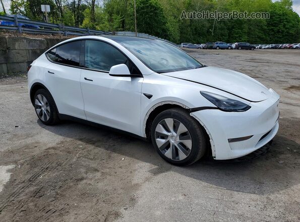7SAYGDEE5PF660849 2023 TESLA MODEL Белый Передняя правая четверть