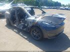 2025 Tesla Model Y Long Range Dual Motor All-wheel Drive Gray vin: 7SAYGDEEXSF306995