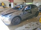 2025 Tesla Model Y Gray vin: 7SAYGDEF5SA357262