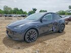 2024 Tesla Model Y Gray vin: 7SAYGDEFXRA278454