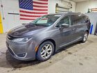 2017 Chrysler Pacifica Touring L Gray vin: 2C4RC1BG3HR636086