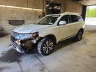 2019 Mitsubishi Outlander Se White vin: JA4AZ3A35KZ022931