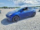 2022 Tesla Model Y Blue vin: 7SAYGDEF3NF372818