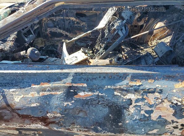 9R93H504104 1969 MERCURY COUGAR Burn Front interior view