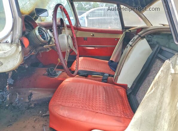 E57S105422 1957 CHEVROLET CORVETTE Белый Вид салона спереди
