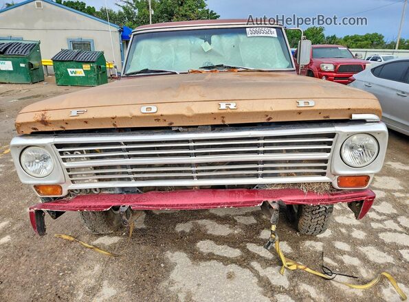 F10YRB16704000000 1967 FORD F100 Burgundy Widok z przodu