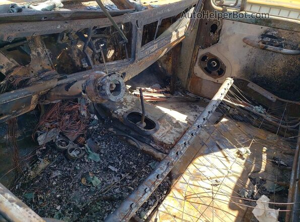 F14HRBG2624 1978 FORD F150 Burn Vista del salpicadero