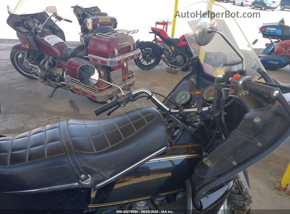 GL14116575 1979 HONDA GL1000 Black Front interior view