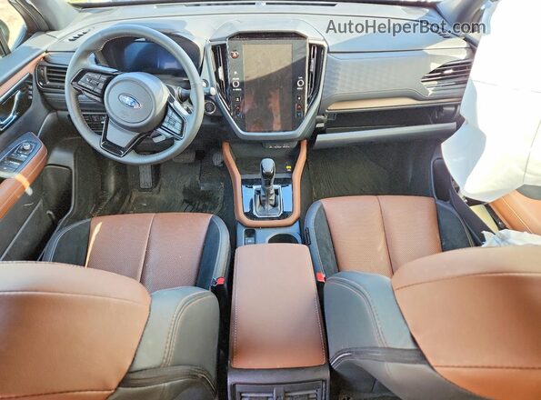 JF2SLSTD0SH450375 2025 SUBARU FORESTER Серебряный Вид панели приборов