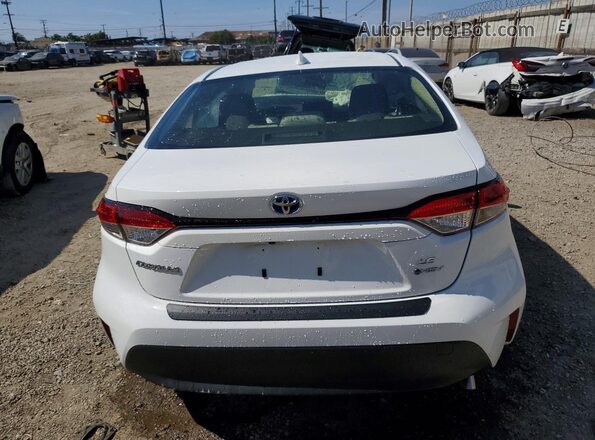 JTDBCMFE3S3102954 2025 TOYOTA COROLLA Белый Вид сзади