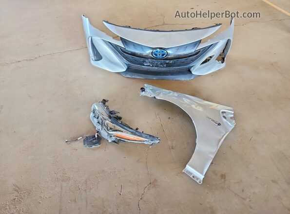 JTDKAMFP9M3185252 2021 TOYOTA PRIUS Silver Widok komory silnika
