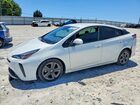 2021 Toyota Prius Xle White vin: JTDKAMFU1M3128064