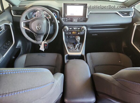 JTM16RFV6RJ062097 2024 TOYOTA RAV4 White Dashboard view