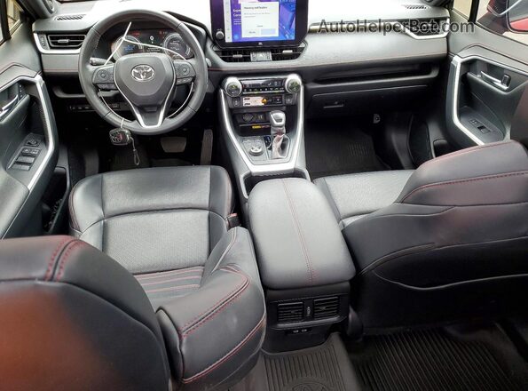 JTMFB3FV6PD159679 2023 TOYOTA RAV4 Красный Вид панели приборов