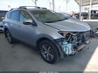 2018 Toyota Rav4 Xle Silver vin: JTMWFREV4JD130584