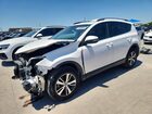 2018 Toyota Rav4 Xle White vin: JTMWFREV7JJ752159