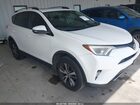 2018 Toyota Rav4 Xle White vin: JTMWFREVXJJ749949